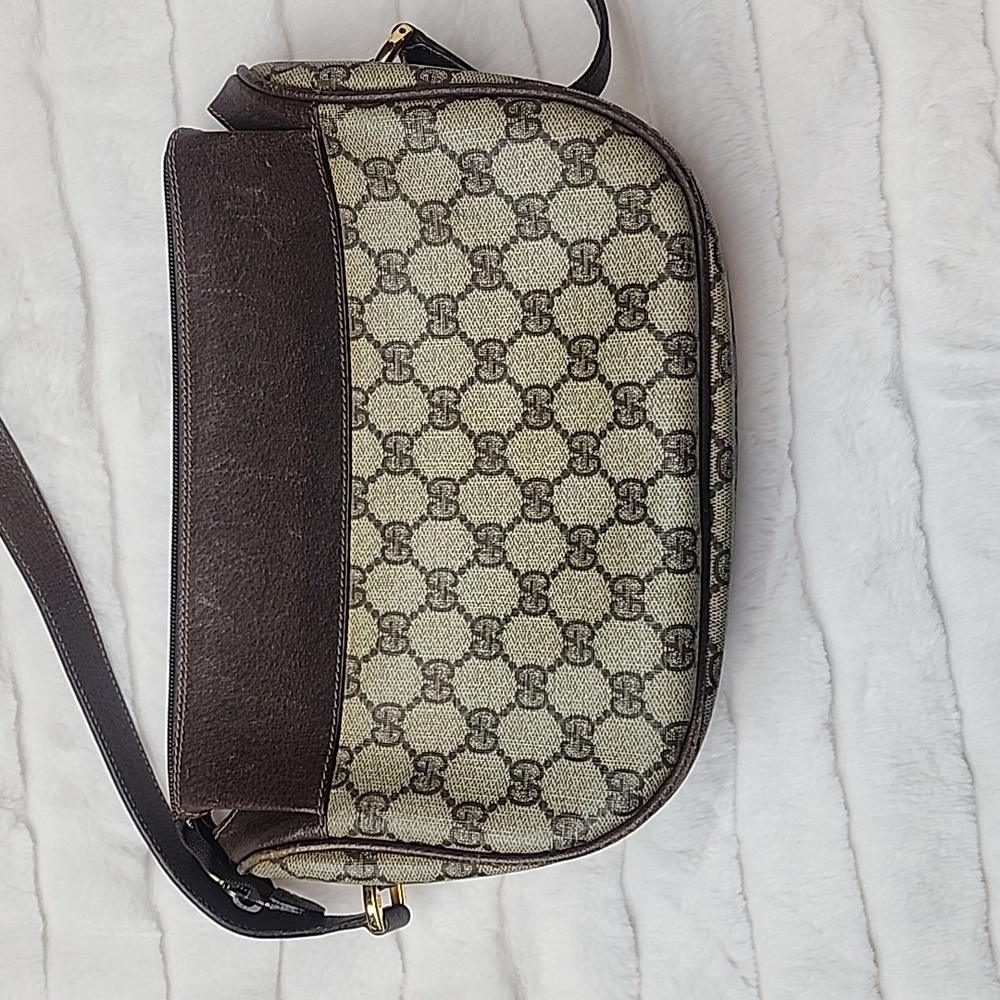 Vintage Gucci Sherry Line Crossbody - Picture 2 of 10